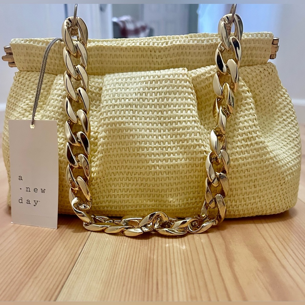 NWT - A New Day Yellow Woven Shoulder Bag with Gold Chain - Picture 2 of 4